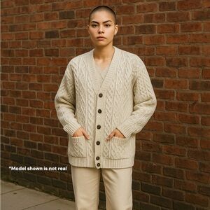 Donegal - Vintage Barnas Mór Hand Knit Irish Wool Cardigan